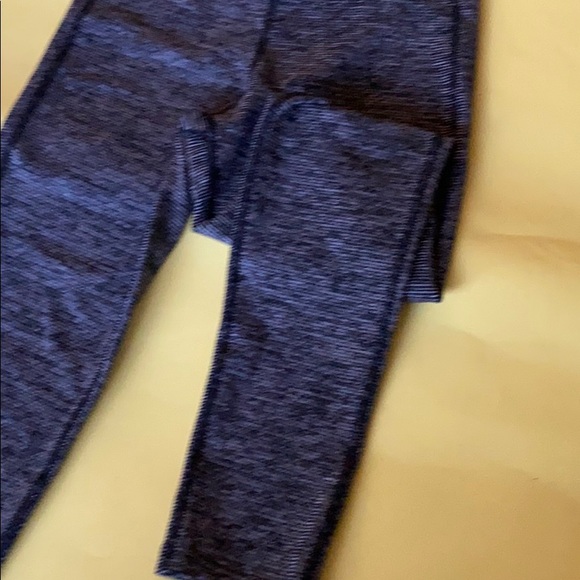 |Old navy GO-DRY leggings| - Picture 6 of 6